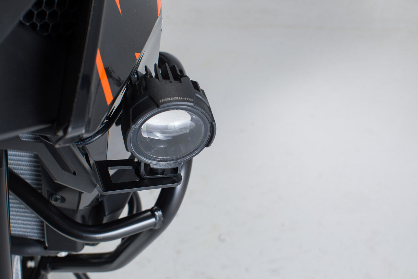 SW-MOTECH Soportes para luces Negro. KTM 1050/1090 Adv. 1190 Adv./R.