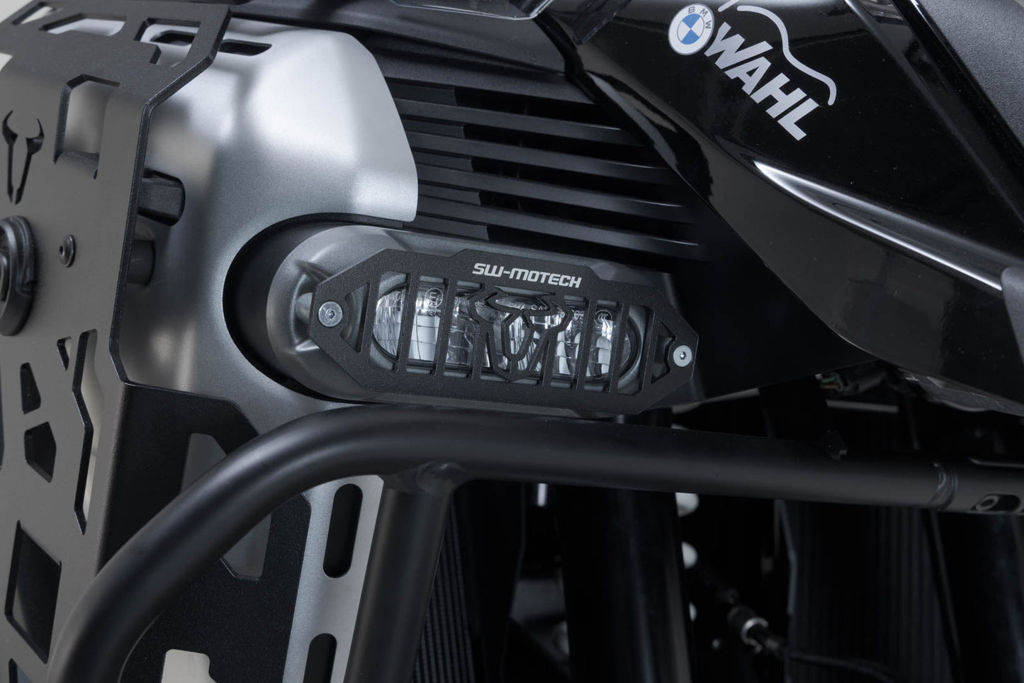 SW-MOTECH Protección para faros adicional Negro. BMW R 1300 GS Adventure (24-).