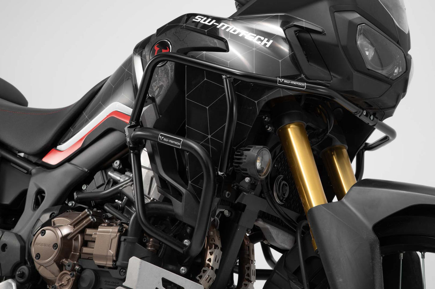 SW-MOTECH Protecciones superiores de motor Negro. Honda CRF1000L Africa Twin (15-).