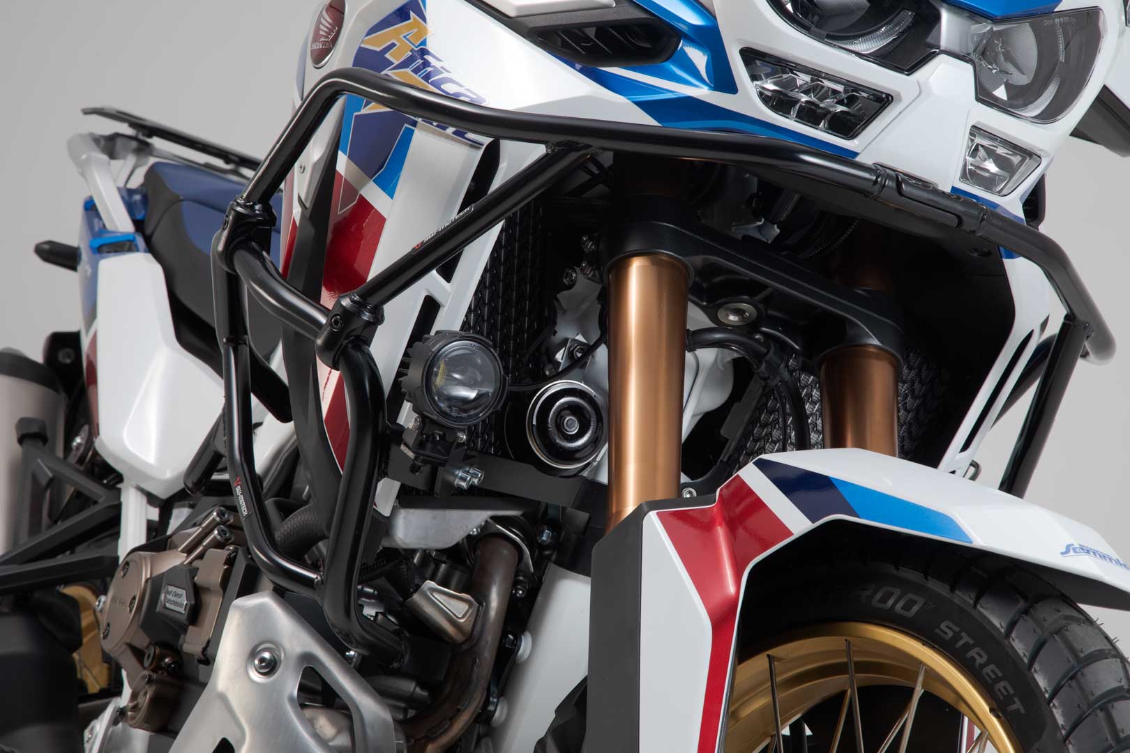 SW-MOTECH Protecciones superiores de motor Negro. Honda CRF1100L Africa Twin Adv Sp. (19-).
