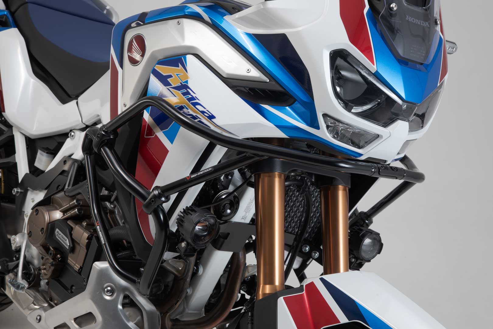 SW-MOTECH Protecciones superiores de motor Negro. Honda CRF1100L Africa Twin Adv Sp. (19-).