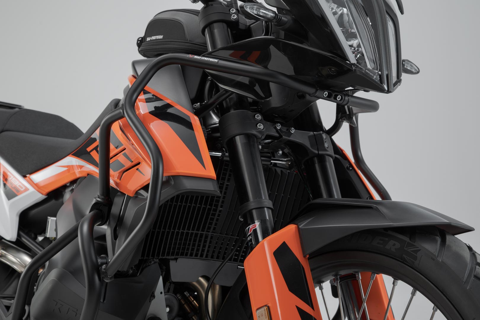 SW-MOTECH Protecciones superiores de motor Negro. KTM 790 Adv/R (19-21) 890 Adv/R (20-22).