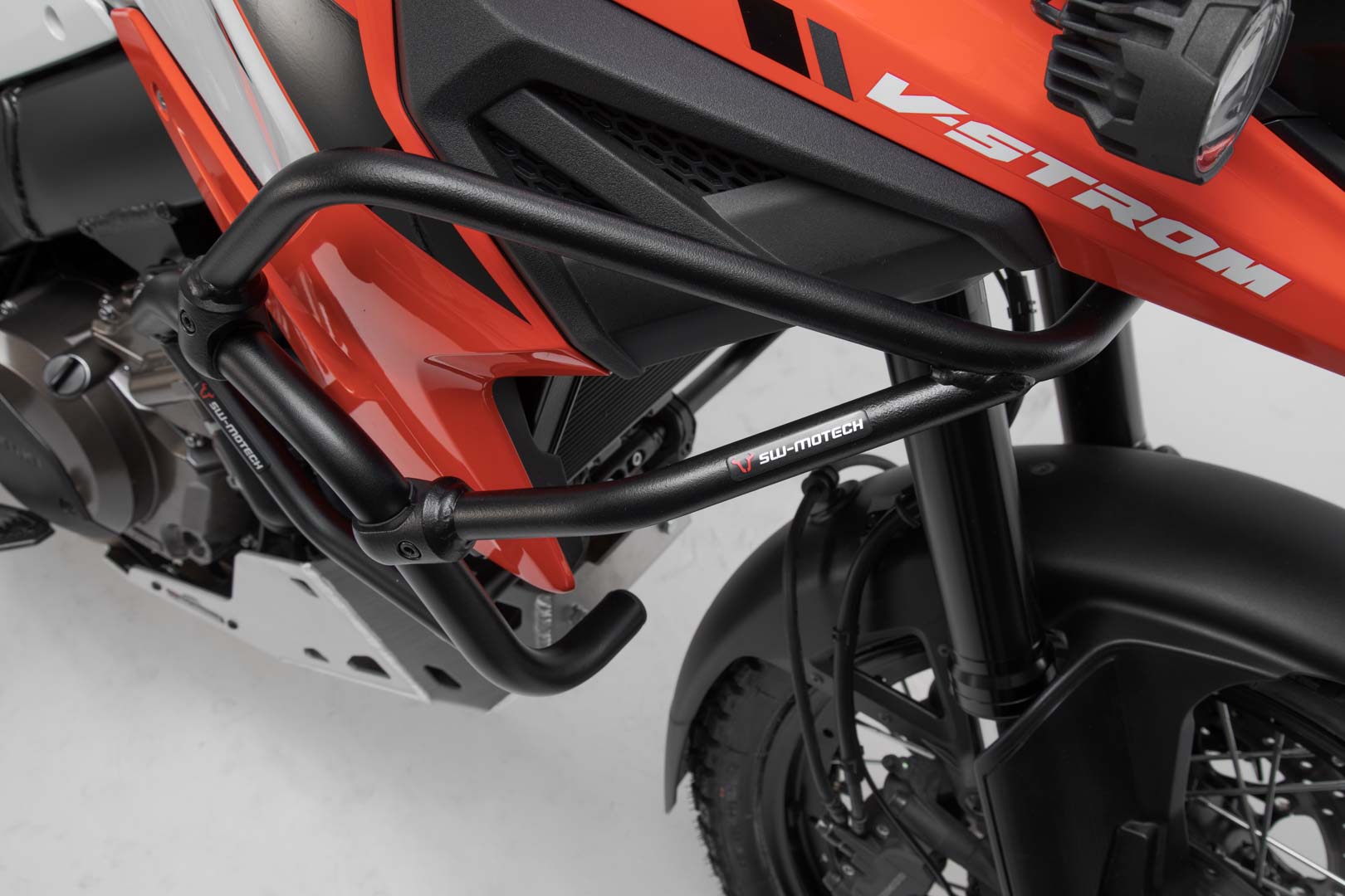 SW-MOTECH Protecciones superiores de motor Negro. Suzuki V-Strom 1050 (19-).