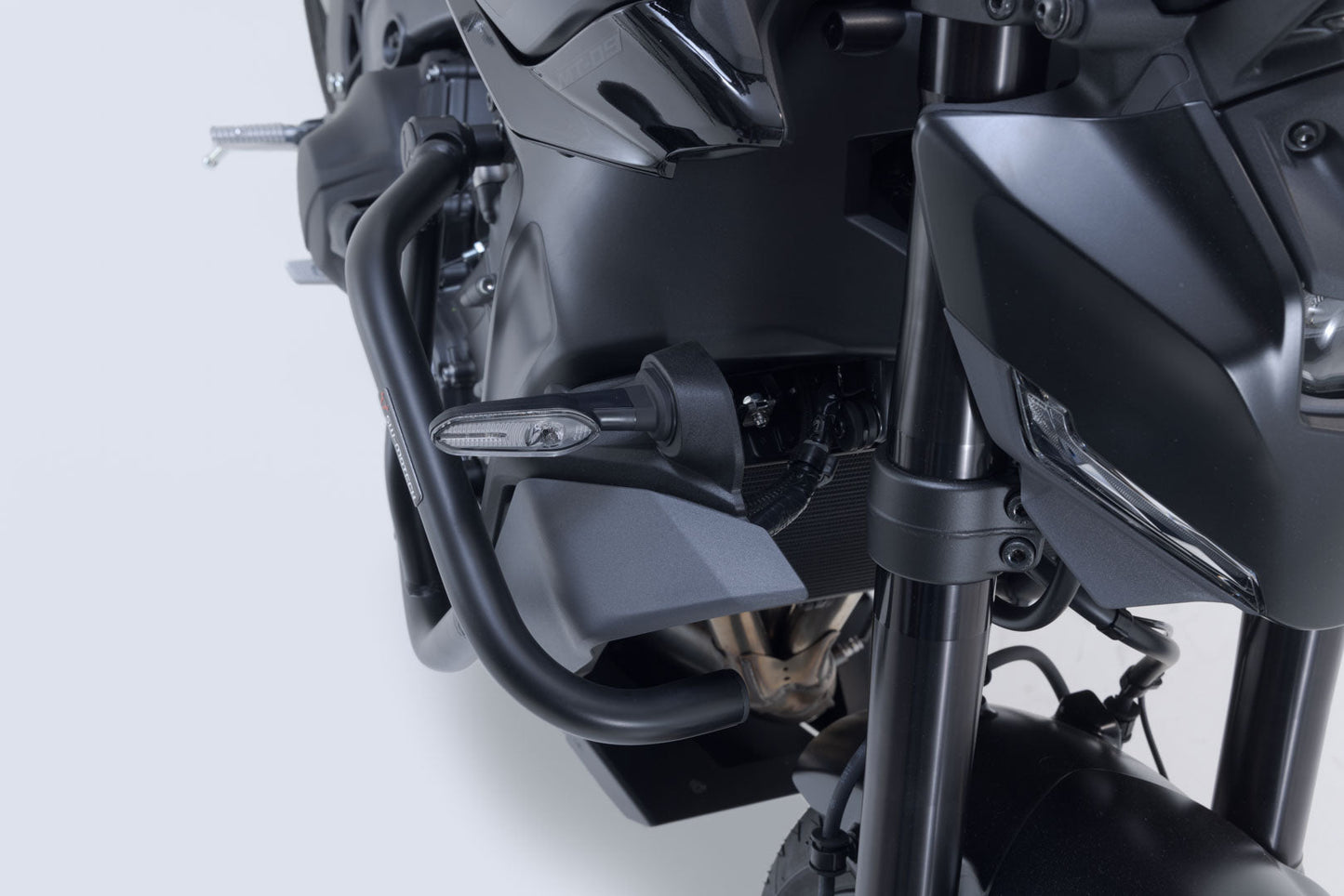 SW-MOTECH Protecciones laterales de motor Negro. Yamaha MT-09 (23-).