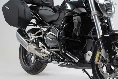 SW-MOTECH Protecciones laterales de motor Negro. BMW R1200R / R1200RS (14-18).