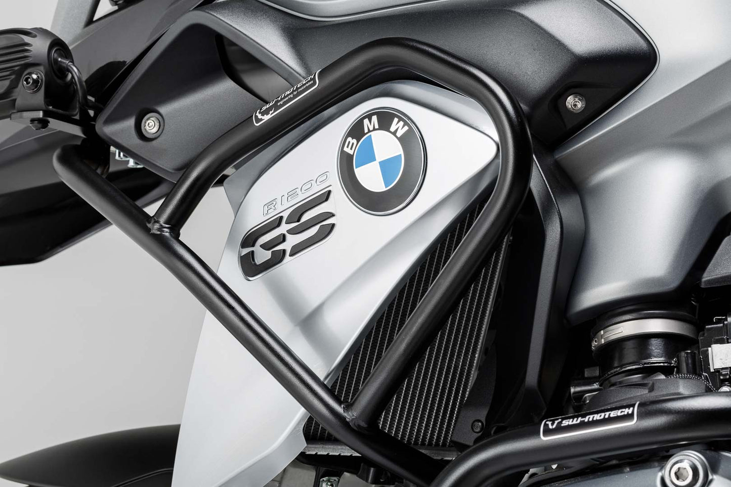 SW-MOTECH Protecciones superiores de motor Negro. BMW R 1200 GS (12-16).