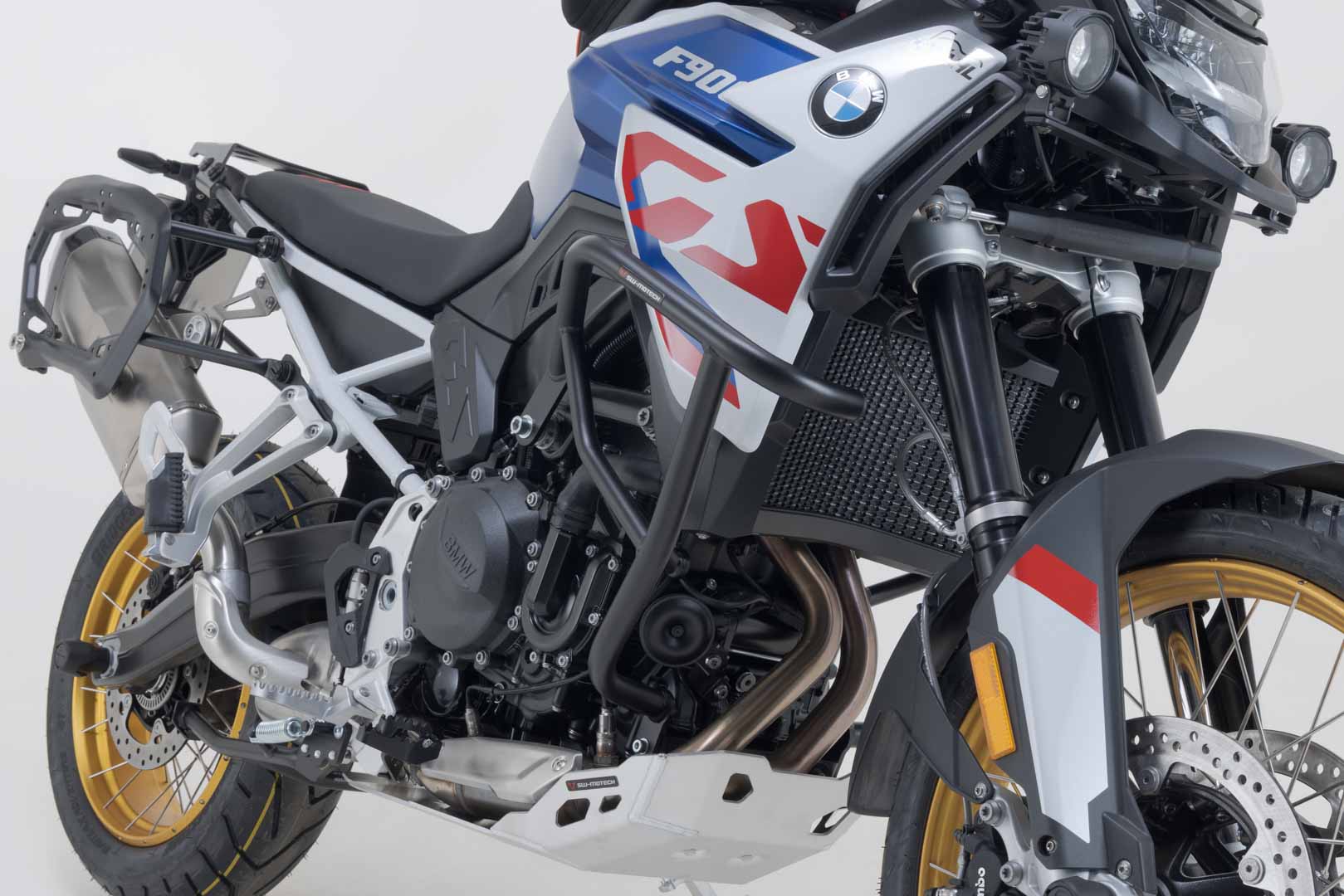 SW-MOTECH Protecciones laterales de motor Nefro. BMW F 750 / 800 / 850 / 900 GS (17-).