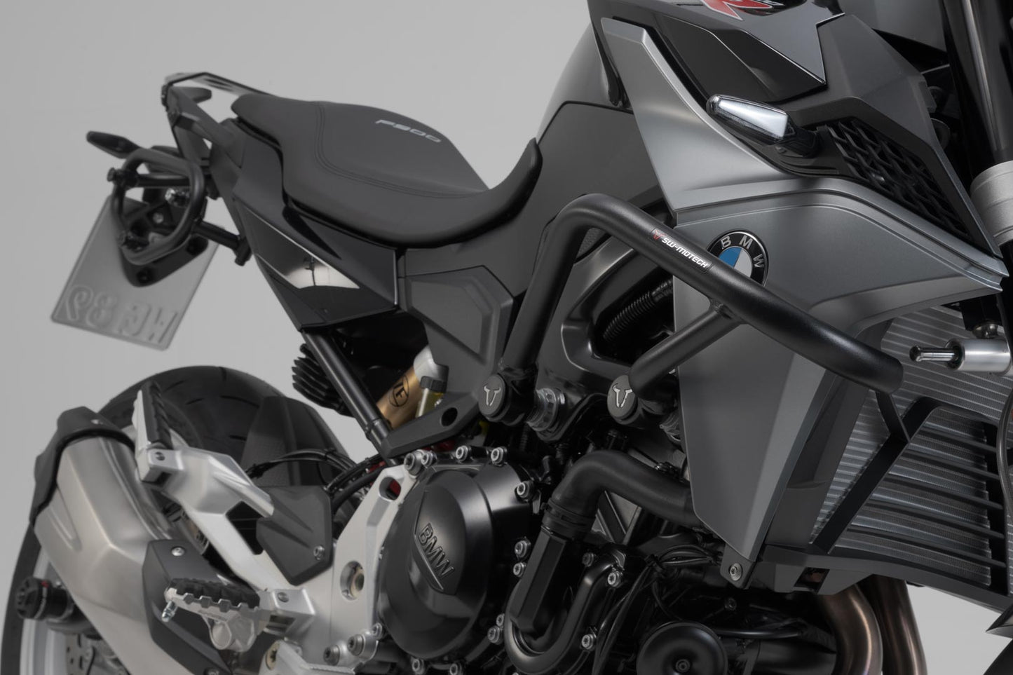 SW-MOTECH Protecciones laterales de motor Negro. BMW F 900 R (19-).