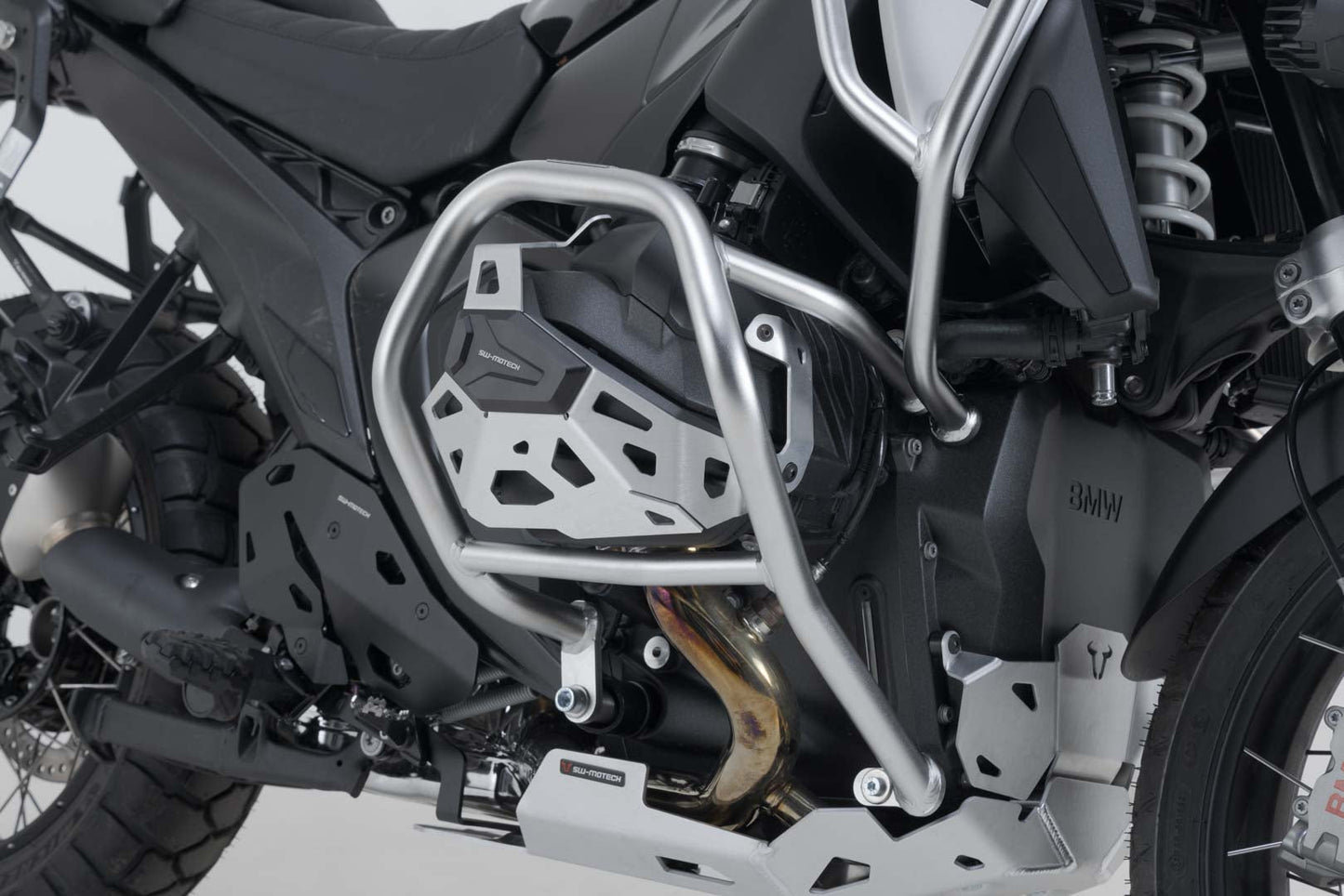 SW-MOTECH Protecciones laterales de motor Acero inoxi. BMW R 1300 GS (23-) R 1300 R (25-).