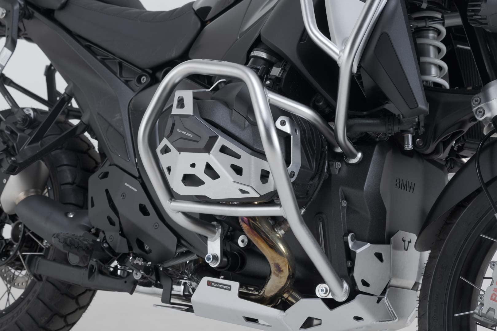 SW-MOTECH Protecciones laterales de motor Acero inoxi. BMW R 1300 GS (23-) R 1300 R (25-).