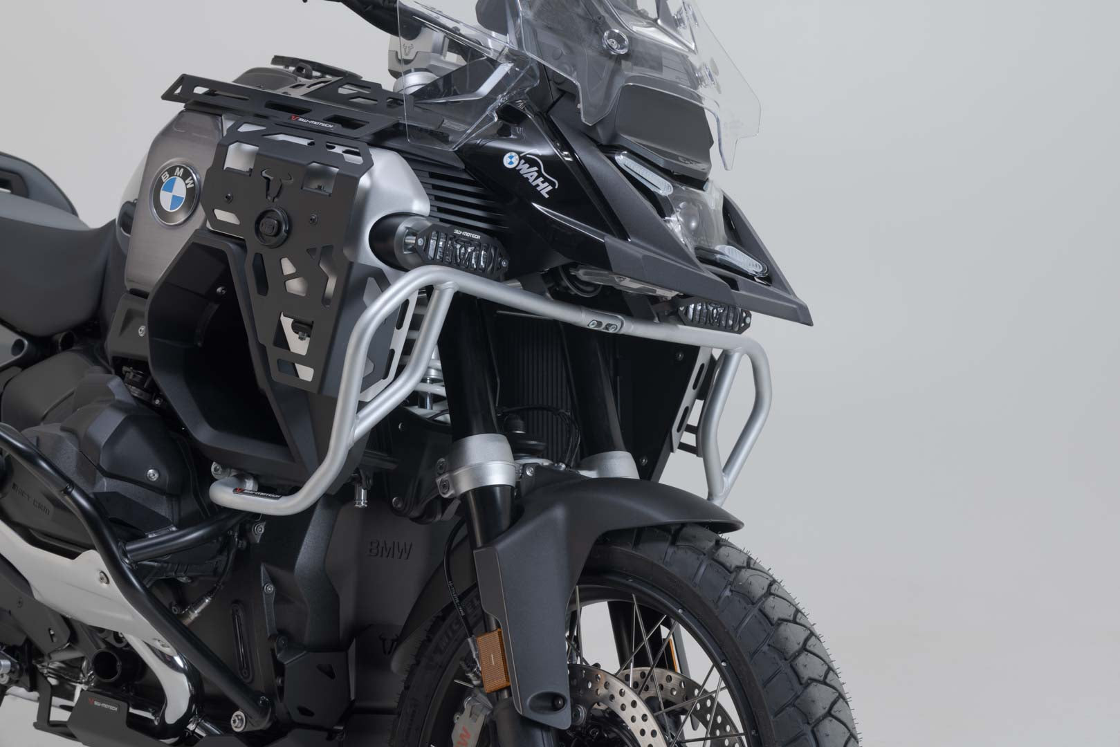 SW-MOTECH Protecciones superiores de motor Acero inoxidable. R 1300 GS Adv (24-). OEM SBL.