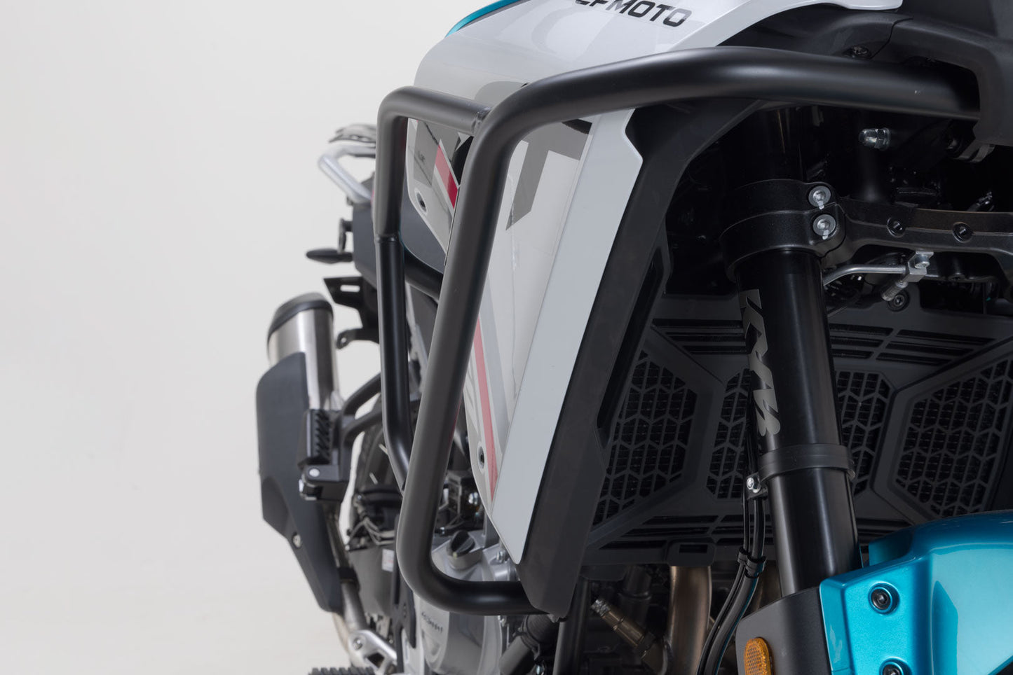 SW-MOTECH Protecciones laterales de motor Negro. CFMoto 450MT (23-).