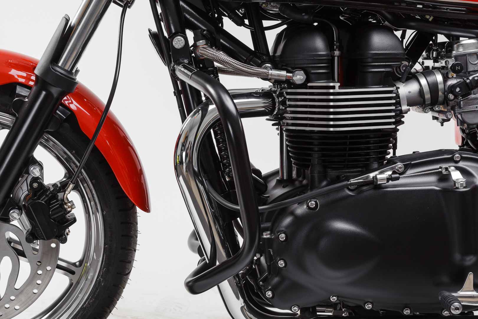 SW-MOTECH Protecciones laterales de motor Negro. Triumph Thruxton Bonneville (04-16).