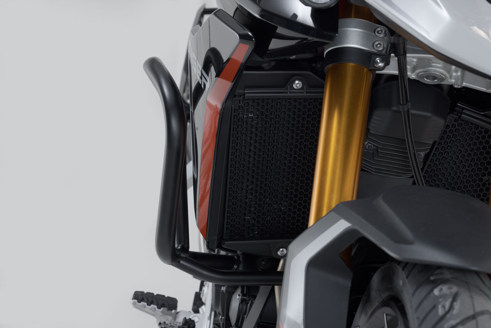 SW-MOTECH Protecciones laterales de motor Negro. Modelos Triumph Tiger 900 Tiger 850 Sp.
