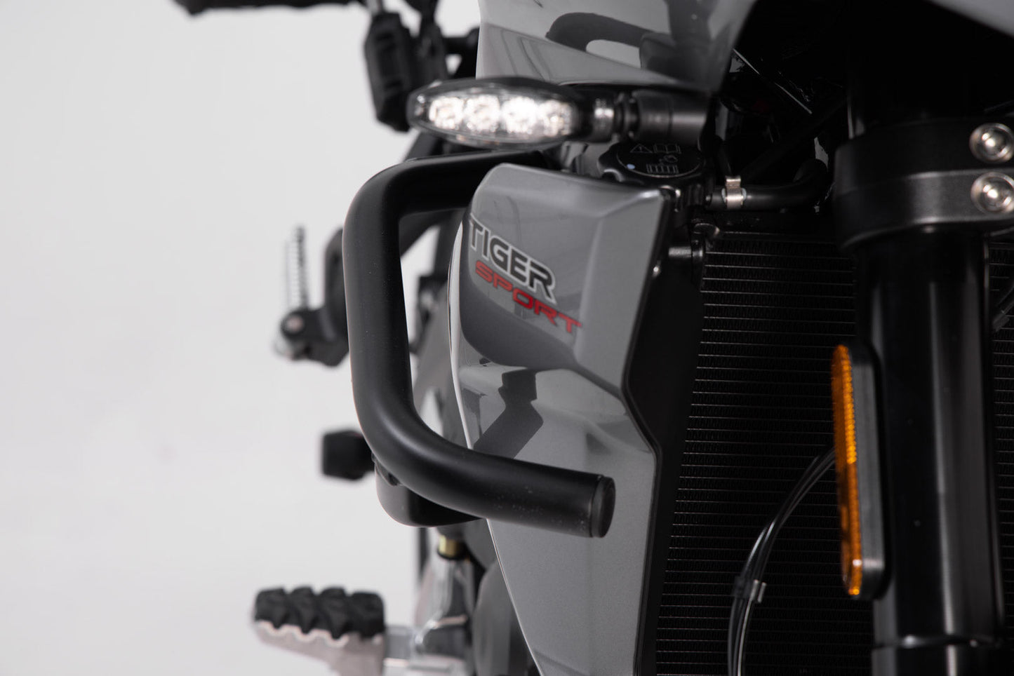 SW-MOTECH Protecciones laterales de motor Negro. Triumph Tiger 660 (21-).