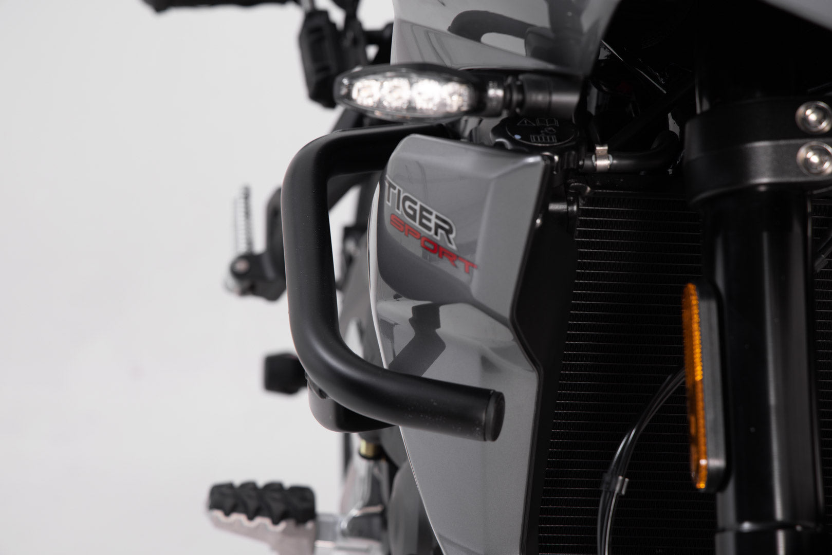 SW-MOTECH Protecciones laterales de motor Negro. Triumph Tiger 660 (21-).