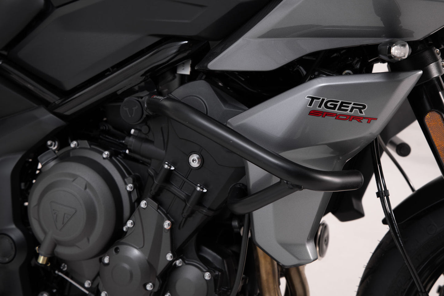 SW-MOTECH Protecciones laterales de motor Negro. Triumph Tiger 660 (21-).