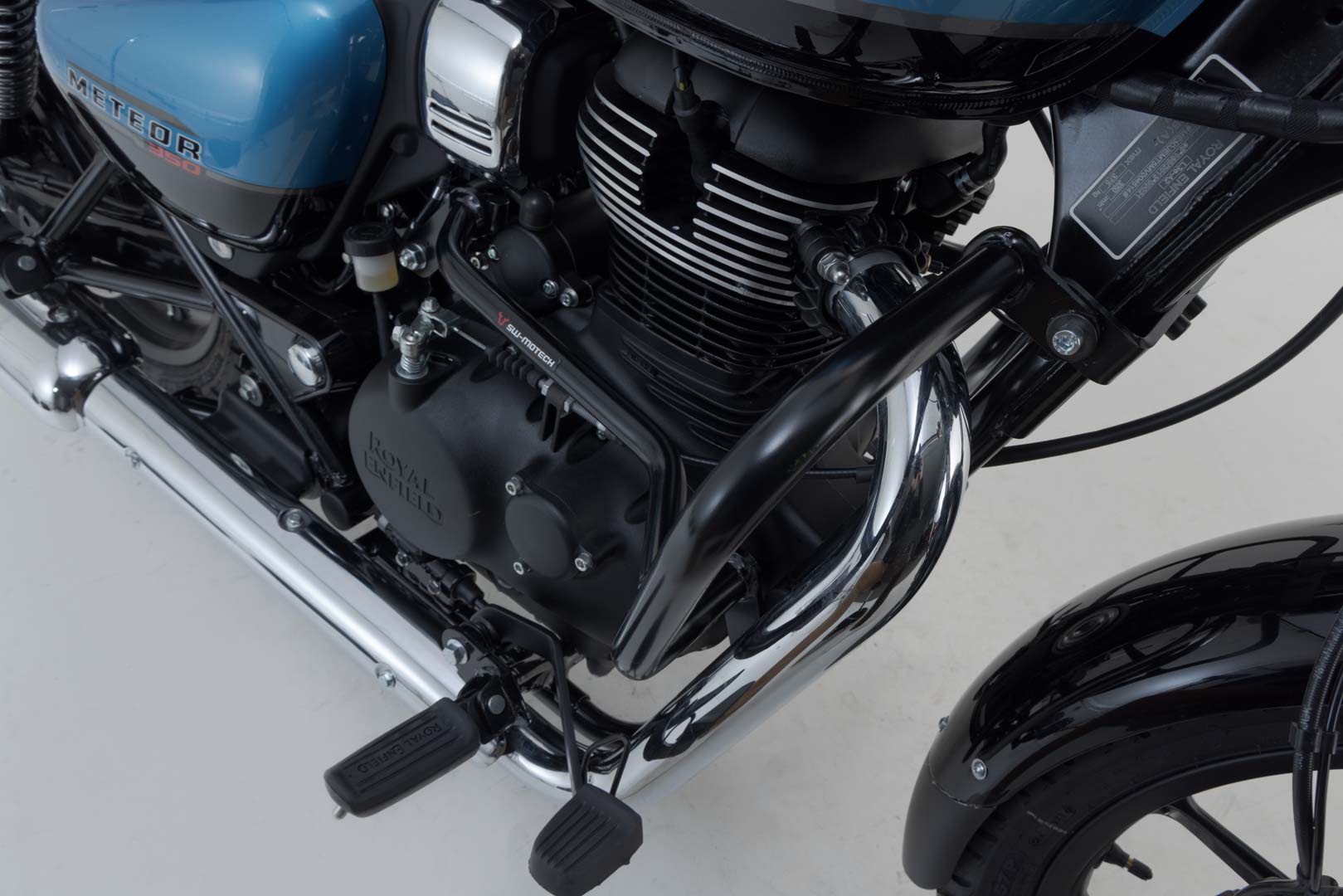SW-MOTECH Protecciones laterales de motor Negro. Royal Enfield Meteor 350 (19-).
