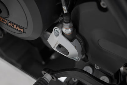 SW-MOTECH Protección para el cilindro receptor del embrague Plateado. Modelos KTM.
