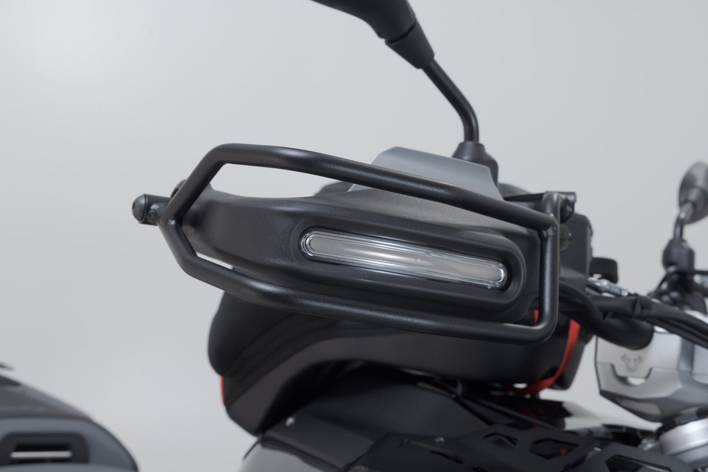 SW-MOTECH Protección de guardamanos Negro. BMW R 1300 GS (23-) / Adventure (24-).