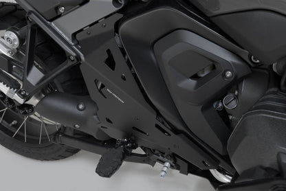 SW-MOTECH Paratacones Negro. BMW R 1300 GS Adventure (24-).
