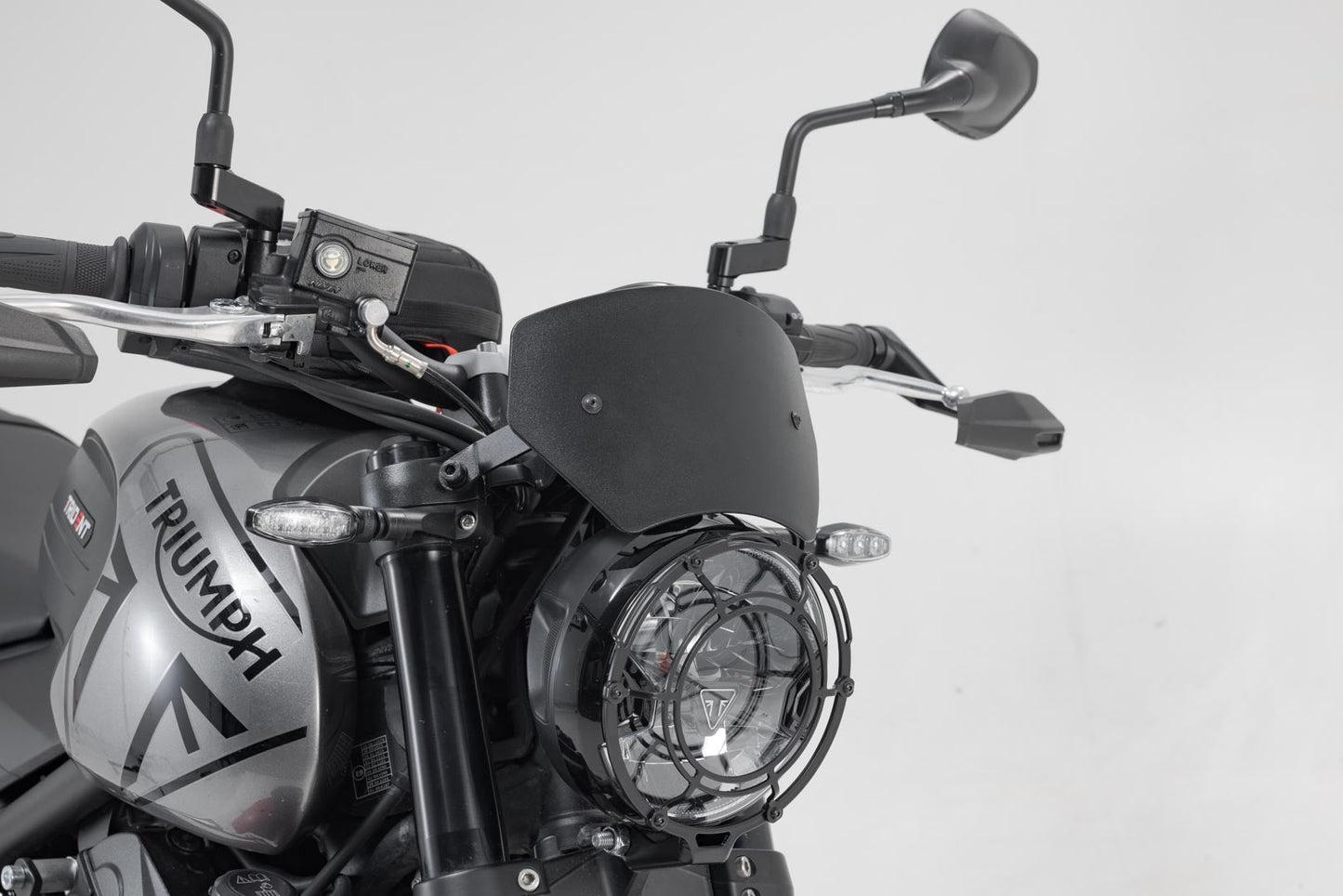 SW-MOTECH Parabrisas Negro. Triumph Trident 660 (21-25).
