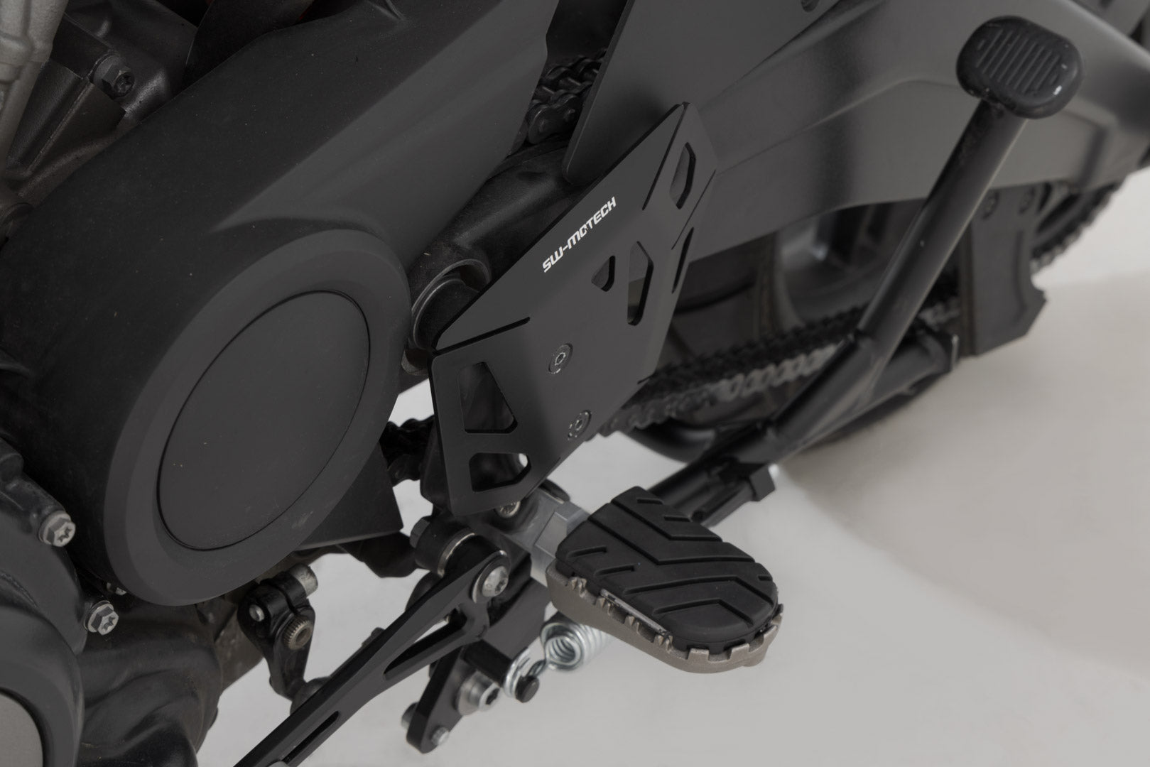 SW-MOTECH Protector de talón izquierdo Negro. Harley-Davidson Pan America (21-).
