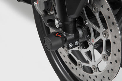 SW-MOTECH Kit de topes anticaidas para el eje delantero Negro. Suzuki GSX-S750 (16-) V-Strom 800DE (22-).