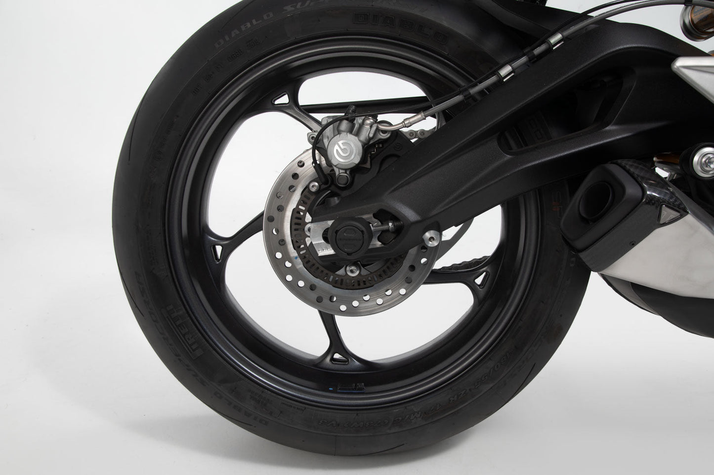 SW-MOTECH Kit de topes anticaidas para el eje trasero Negro. YZF-R1 (15-) MT-10/SP (16-) Niken (22-).