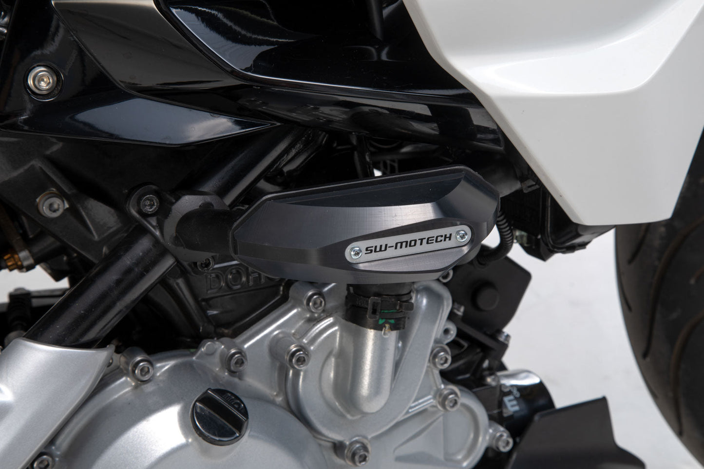SW-MOTECH Kit de topes anticaidas Negro. BMW G 310 R (16-20).