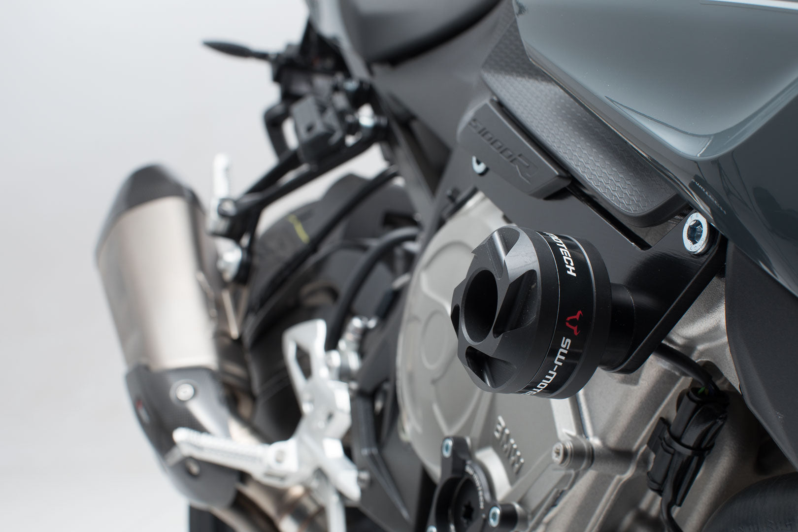 SW-MOTECH Kit de topes anticaidas Negro. BMW S1000R (16-20).