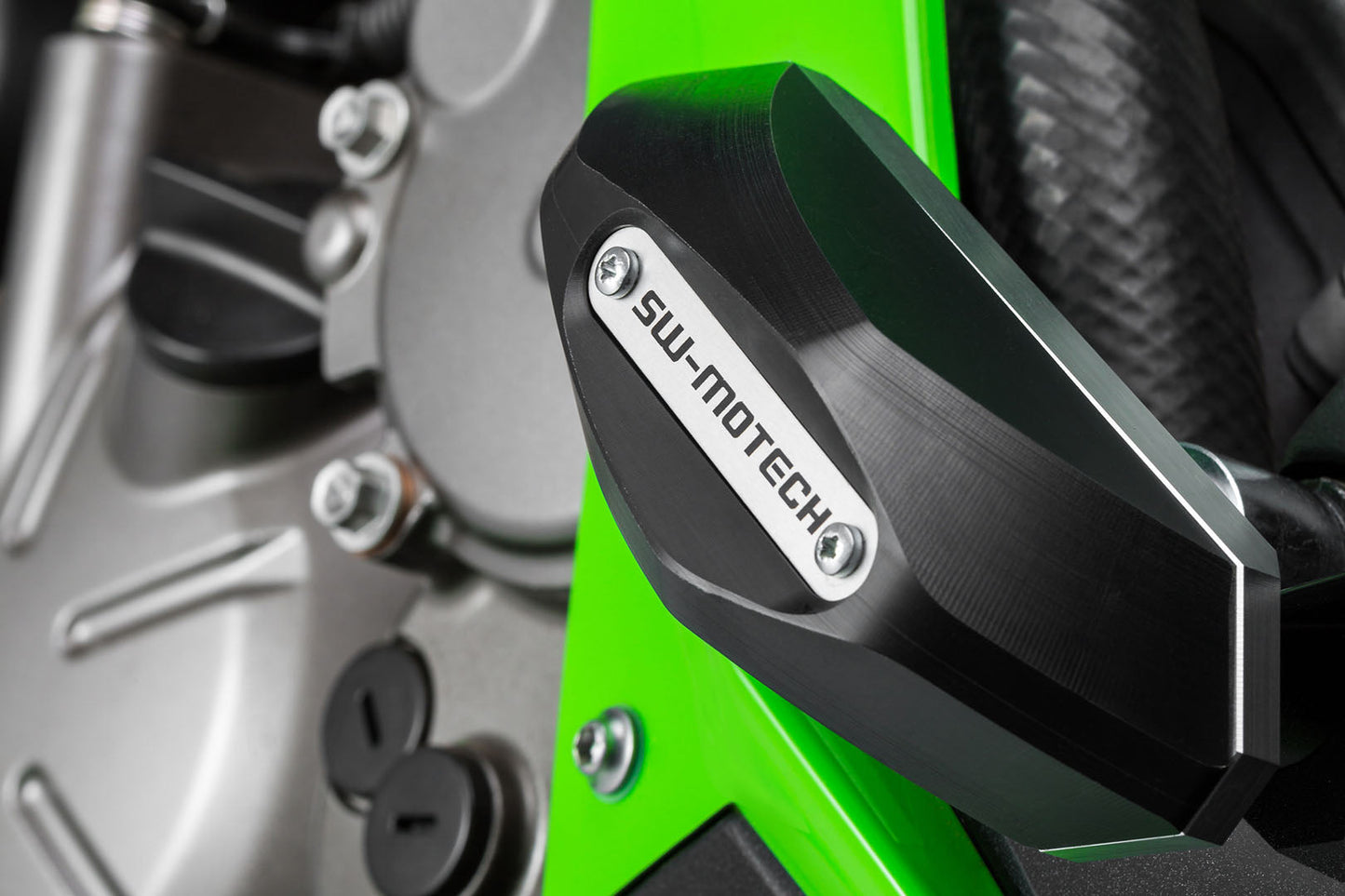 SW-MOTECH Kit de topes anticaidas Negro. Kawasaki Ninja ZX-6R 636 (13-23).