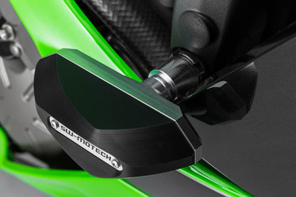 SW-MOTECH Kit de topes anticaidas Negro. Kawasaki Ninja ZX-6R 636 (13-23).