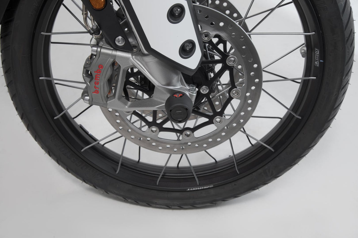 SW-MOTECH Kit de topes anticaidas para el eje delantero Negro. Modelos Triumph Honda Voge Yamaha.