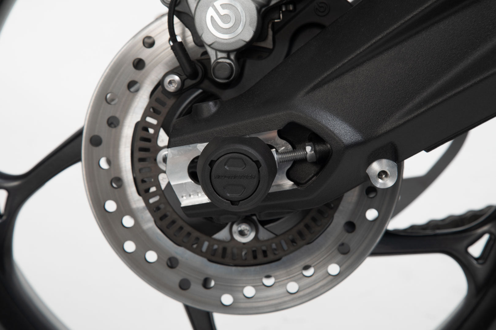 SW-MOTECH Kit de topes anticaidas para el eje trasero Negro. Street Triple (12-) Daytona (13-17).
