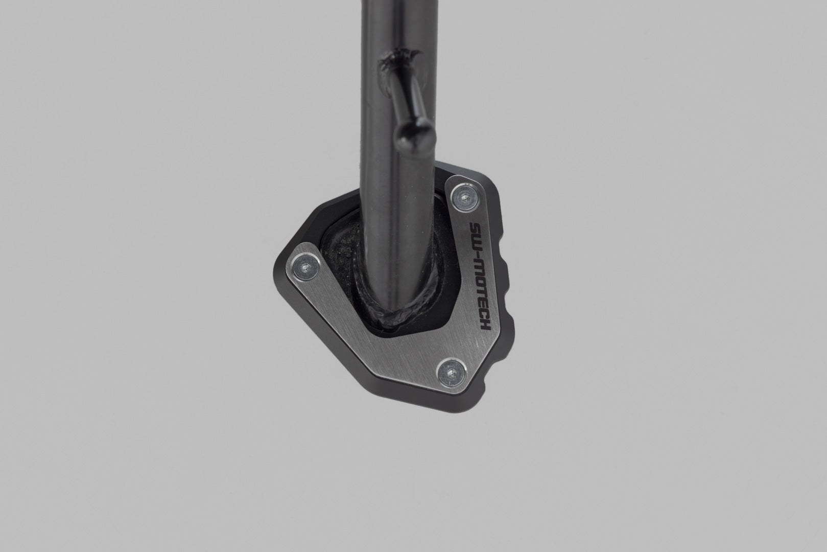 SW-MOTECH Extensión para caballete lateral Negro/Plateado. Honda CB750 / XL750 (22-).