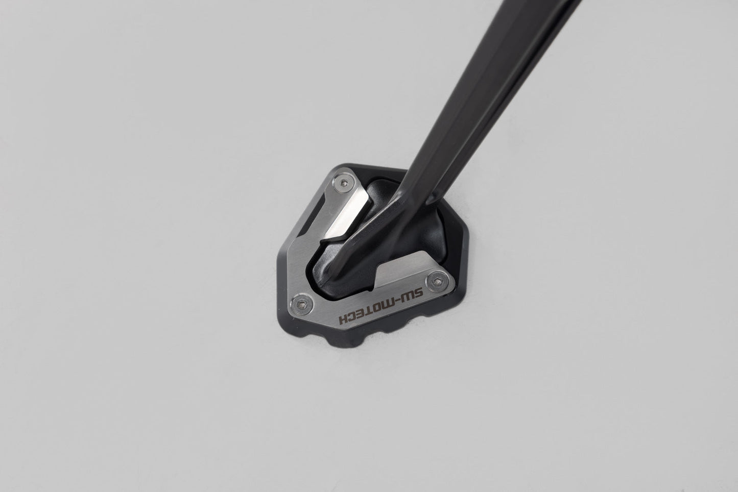 SW-MOTECH Extension para caballete lateral Negro/plateado. KTM 1290 Super Adventure/S (21-).