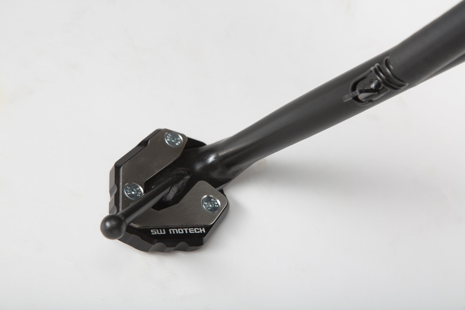 SW-MOTECH Extension para caballete lateral Negro/Plateado. Yamaha MT-09 Tracer XSR900/Abart.