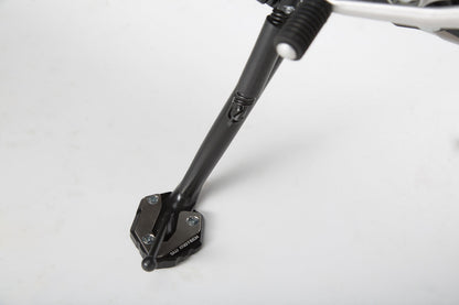 SW-MOTECH Extension para caballete lateral Negro/Plateado. Yamaha MT-09 Tracer XSR900/Abart.