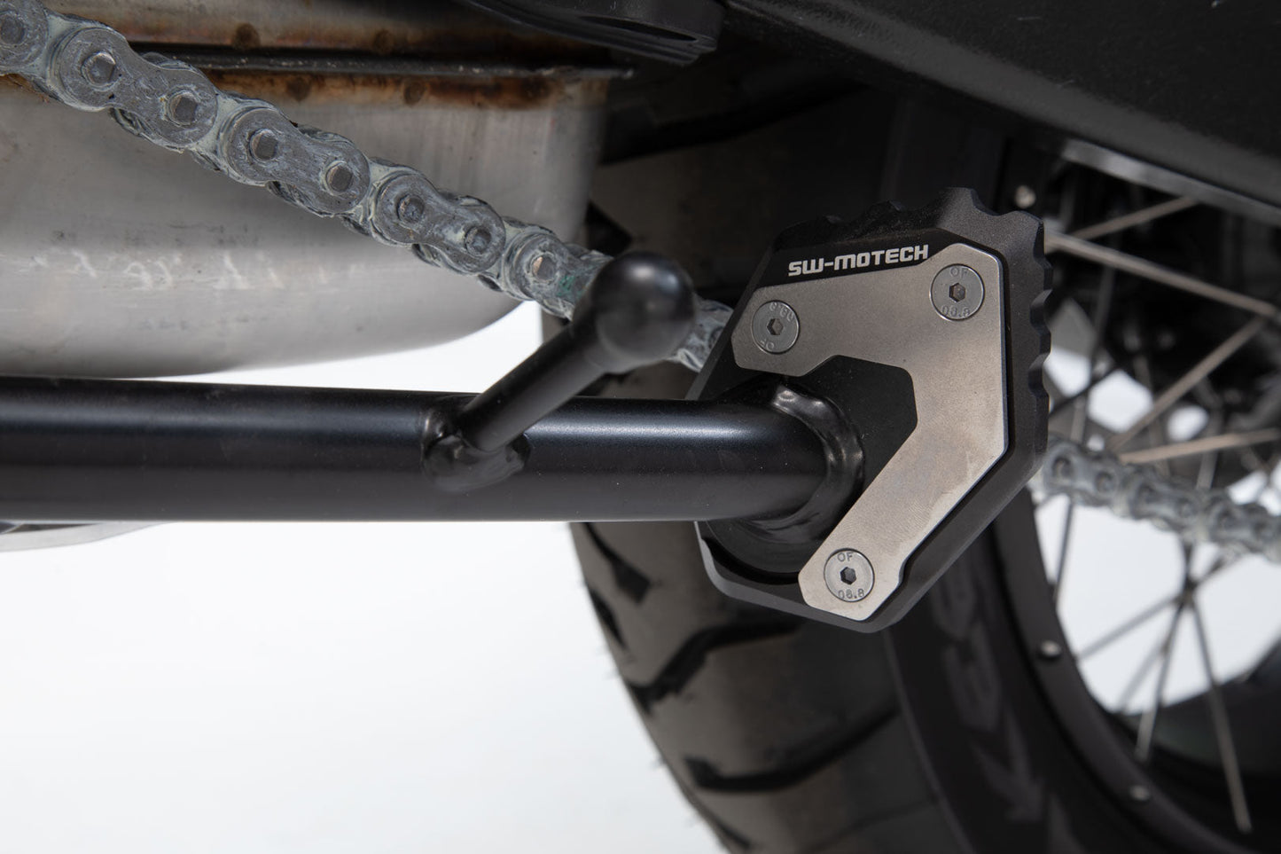 SW-MOTECH Extension para caballete lateral Negro/Plateado. BMW F 750 / 800 GS (17-).
