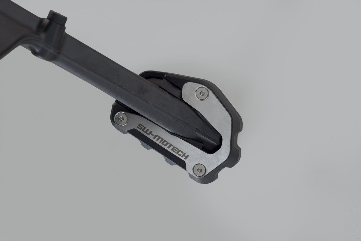 SW-MOTECH Extensión para caballete lateral Negro/plateado. BMW R 1300 GS (23-)/Adv (24-).