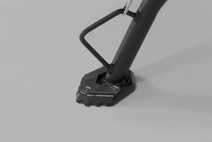 SW-MOTECH Extension para caballete lateral Negro/plateado. CFMoto 300NK / 800MT / 800MT-X.