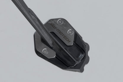 SW-MOTECH Extension para caballete lateral Negro/Plateado. Harley-Dav Pan America (21-).
