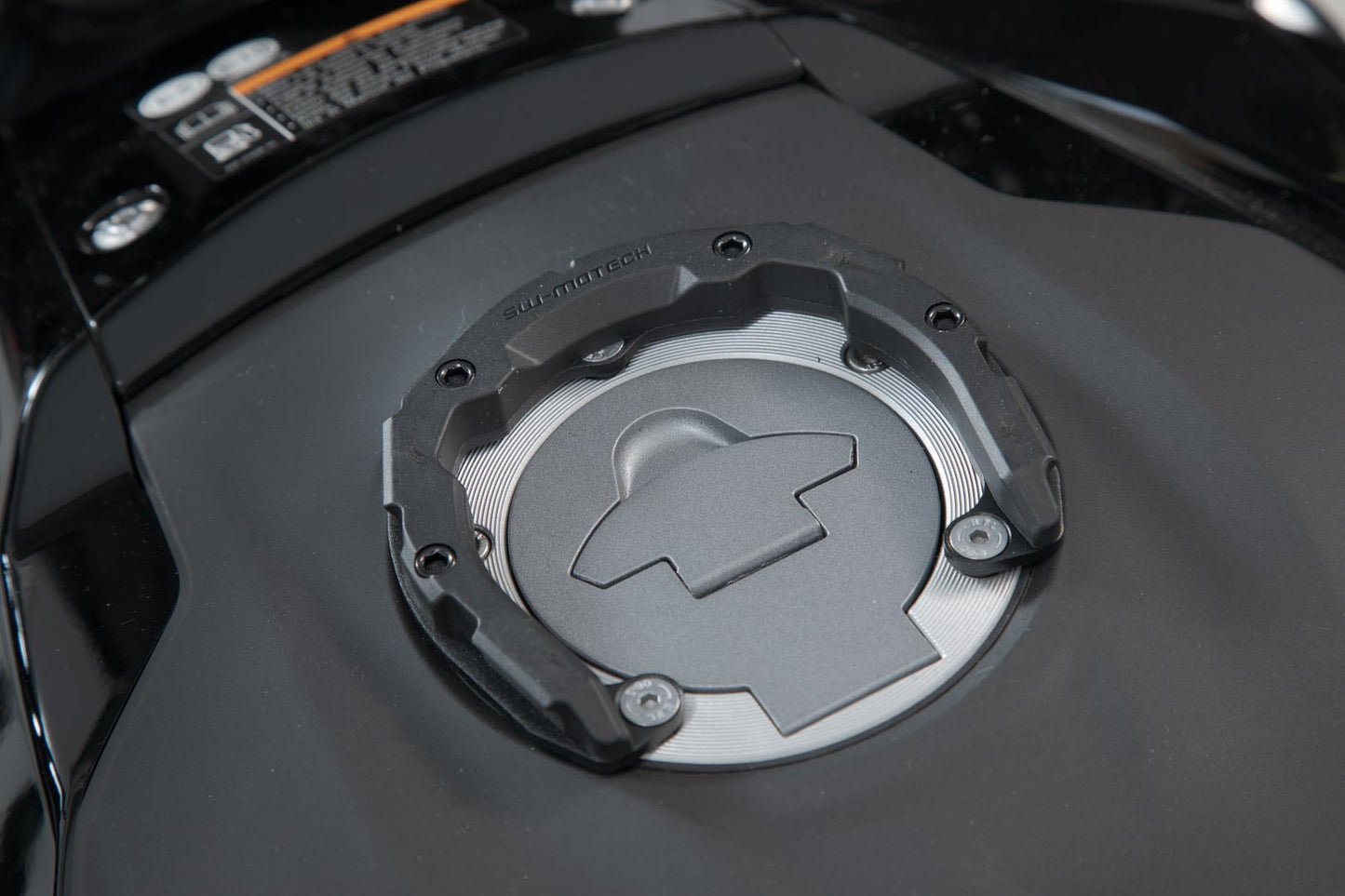 SW-MOTECH Anillo de depósito PRO Negro. Yamaha MT-03 ABS (20-).