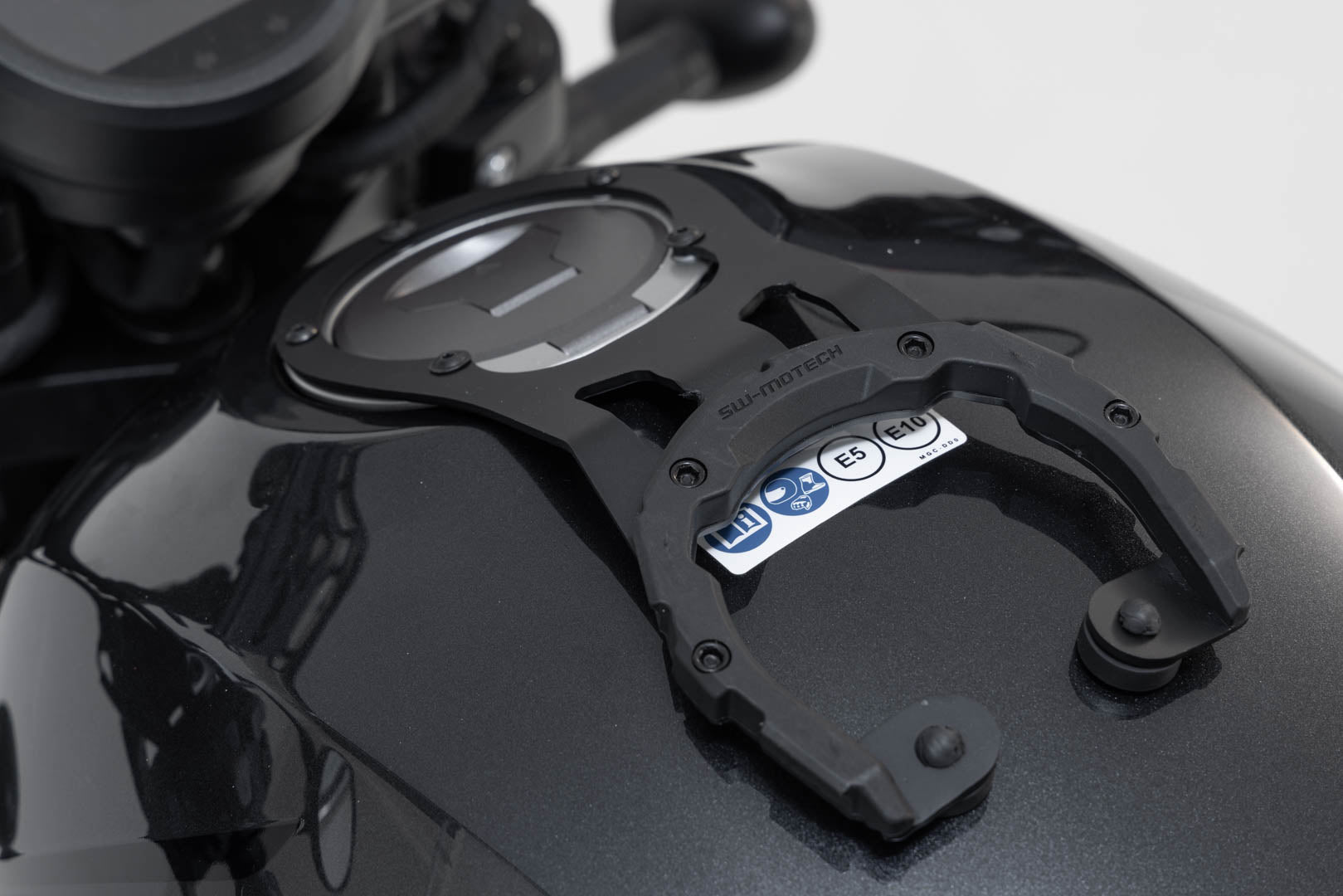 SW-MOTECH Anillo de depósito PRO Negro. Honda CMX Rebel 1100 (20-).