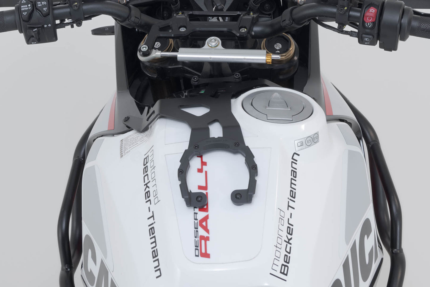SW-MOTECH Anillo de depósito PRO Negro. Ducati DesertX Rally (23-).