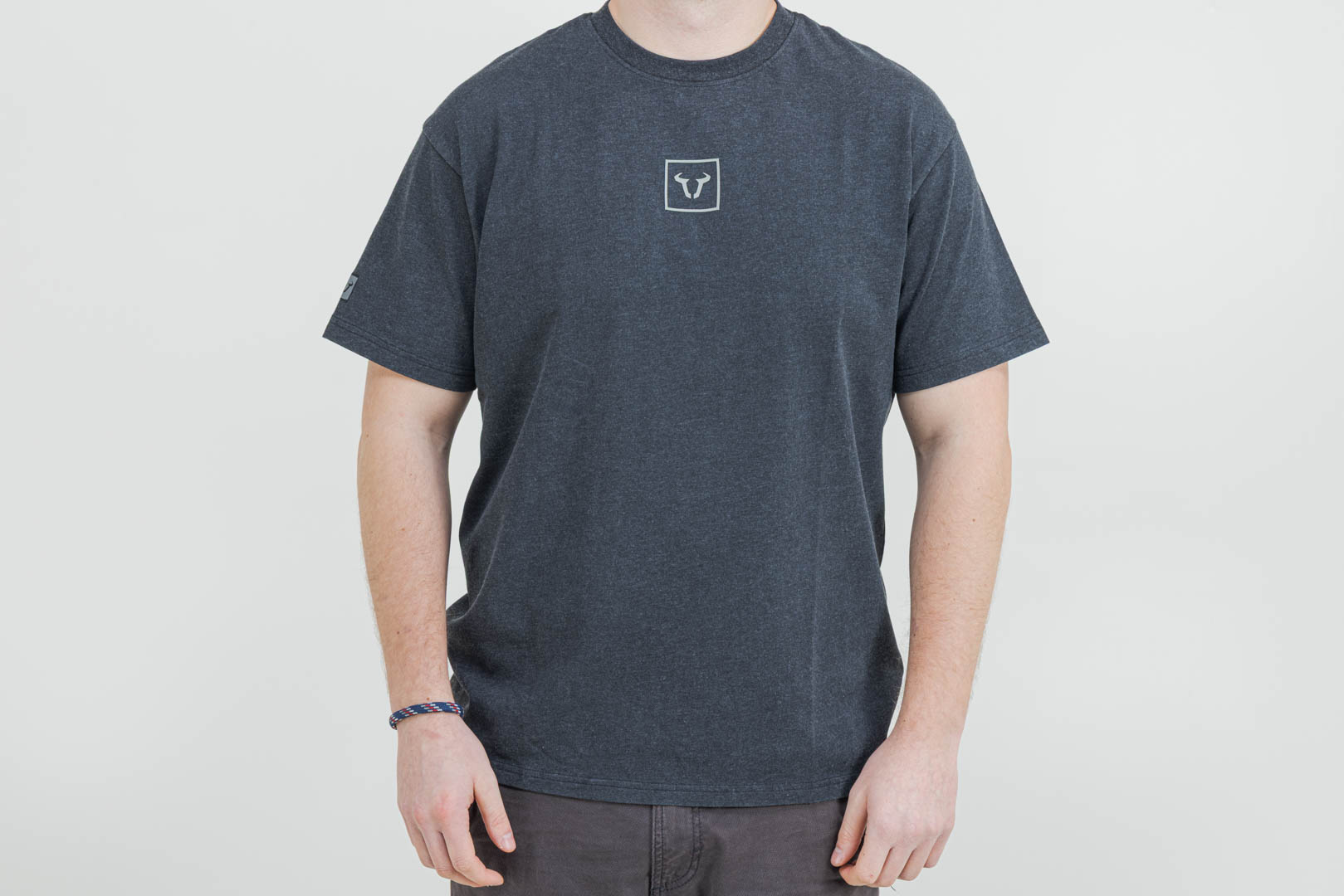SW-MOTECH Camiseta unisex – Riders Line Gris oscuro. Optic Wash. Unisex. Talla S.