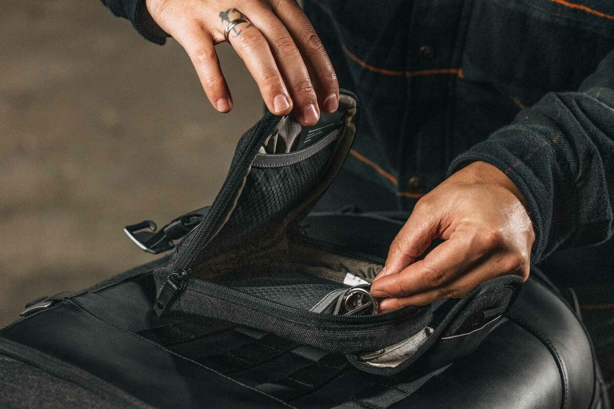 Bolsa adicional Legend Gear LA10. Negro. 1,5 l.