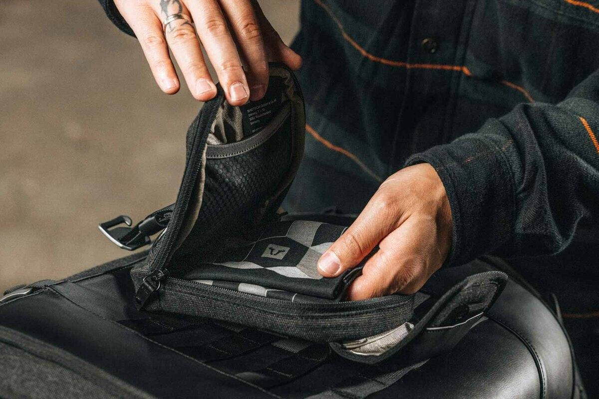 Bolsa adicional Legend Gear LA10. Negro. 1,5 l.