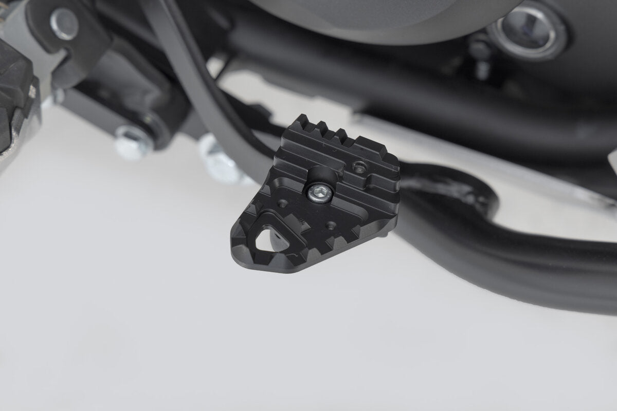 Extensión del pedal de freno. Negro. Kawasaki KLR 650 (22-).